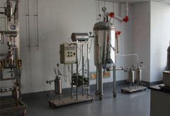 精馏塔设计的指南：步骤、要点与综合考量